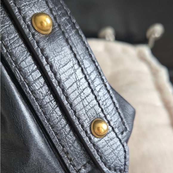 Gucci Elegant Black Leather Hobo Handbag - Picture 11 of 15